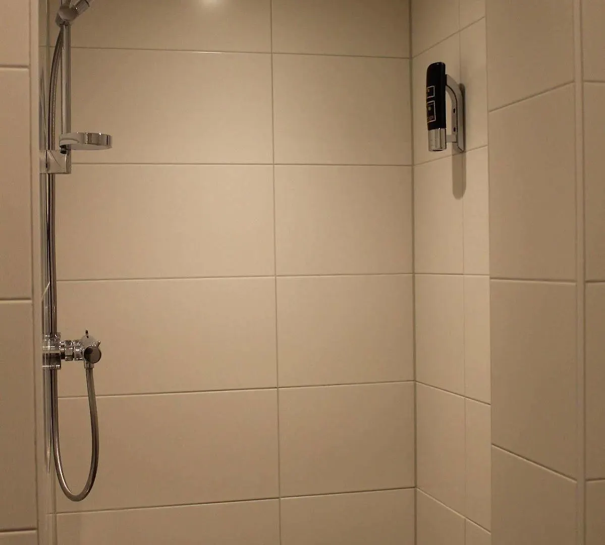 **  אמסטרדם Aston City Hotel הולנד